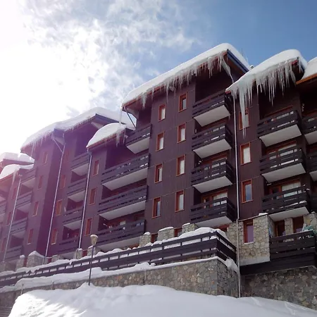 Divisible Idealement Situe, Skis Aux Pieds Et Proche Des Commerces - Fr-1-182-194 Les Allues