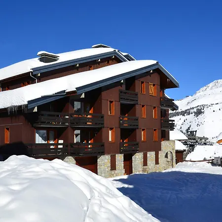 Divisible Idealement Situe, Skis Aux Pieds Et Proche Des Commerces - Fr-1-182-194 Apartment