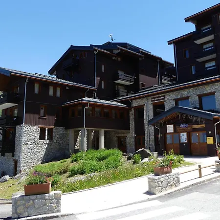 Divisible Idealement Situe, Skis Aux Pieds Et Proche Des Commerces - Fr-1-182-194 Apartment